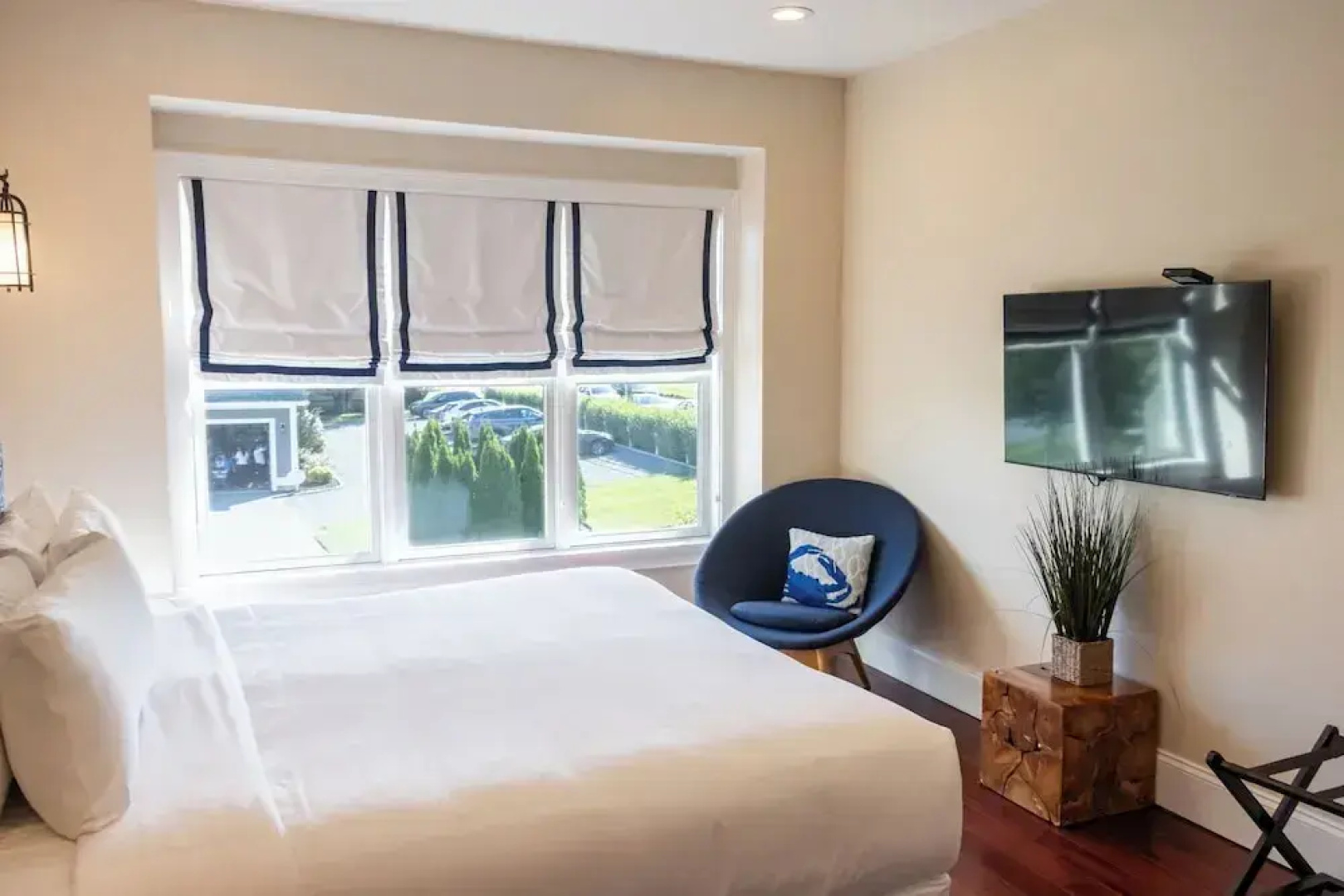 The East Island Reserve Hotel