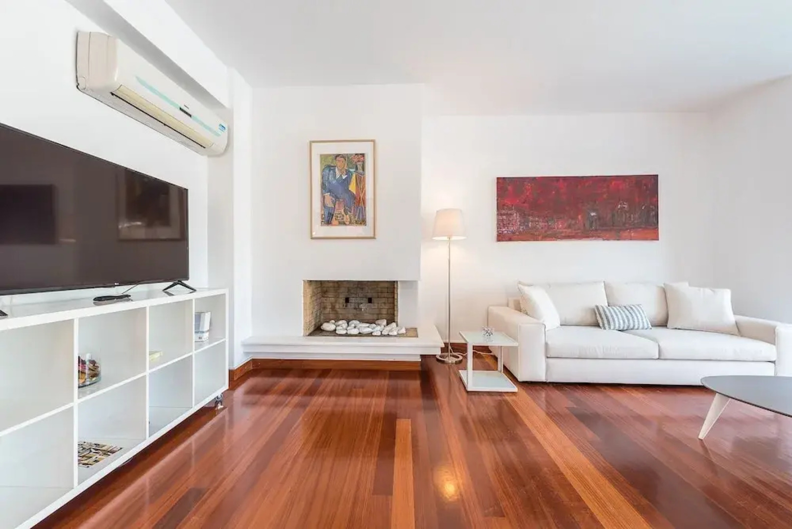 Adelos Luxury villa-maisonnete with pool in Elliniko Athens