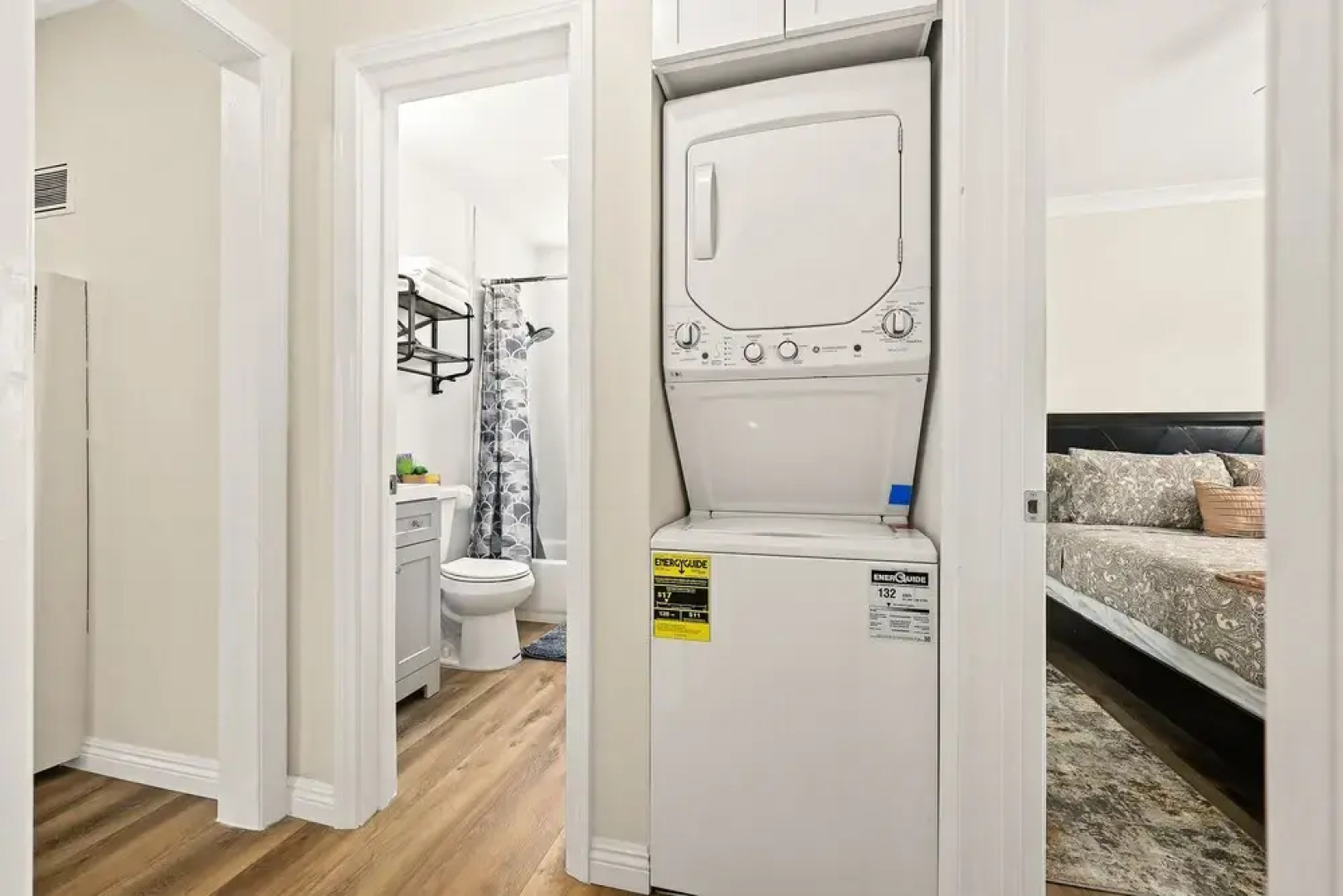 Bright&Cozy Getaway 10min to Downtown LA