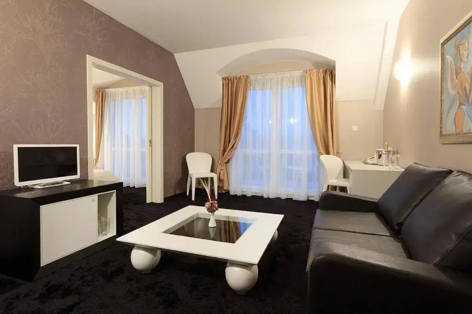 Agusta Hotel