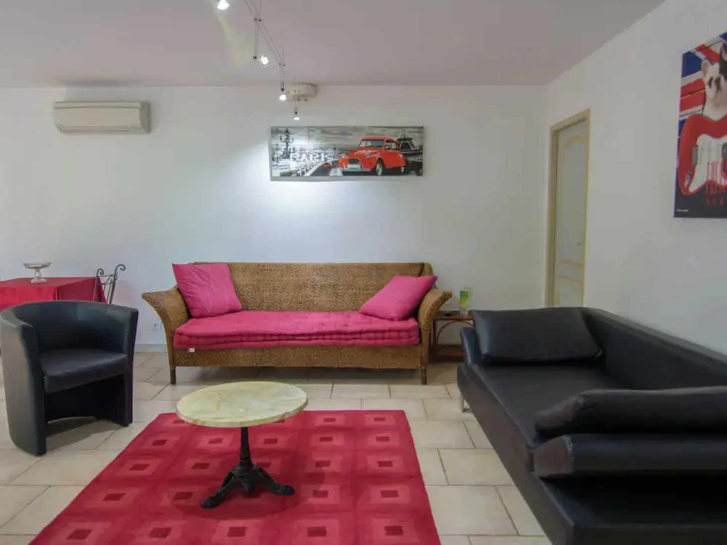 Modern Villa with Private Pool in Ledenon