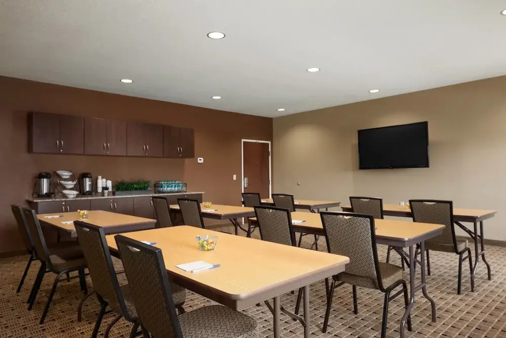 Microtel Inn and Suites by Wyndham Triadelphia