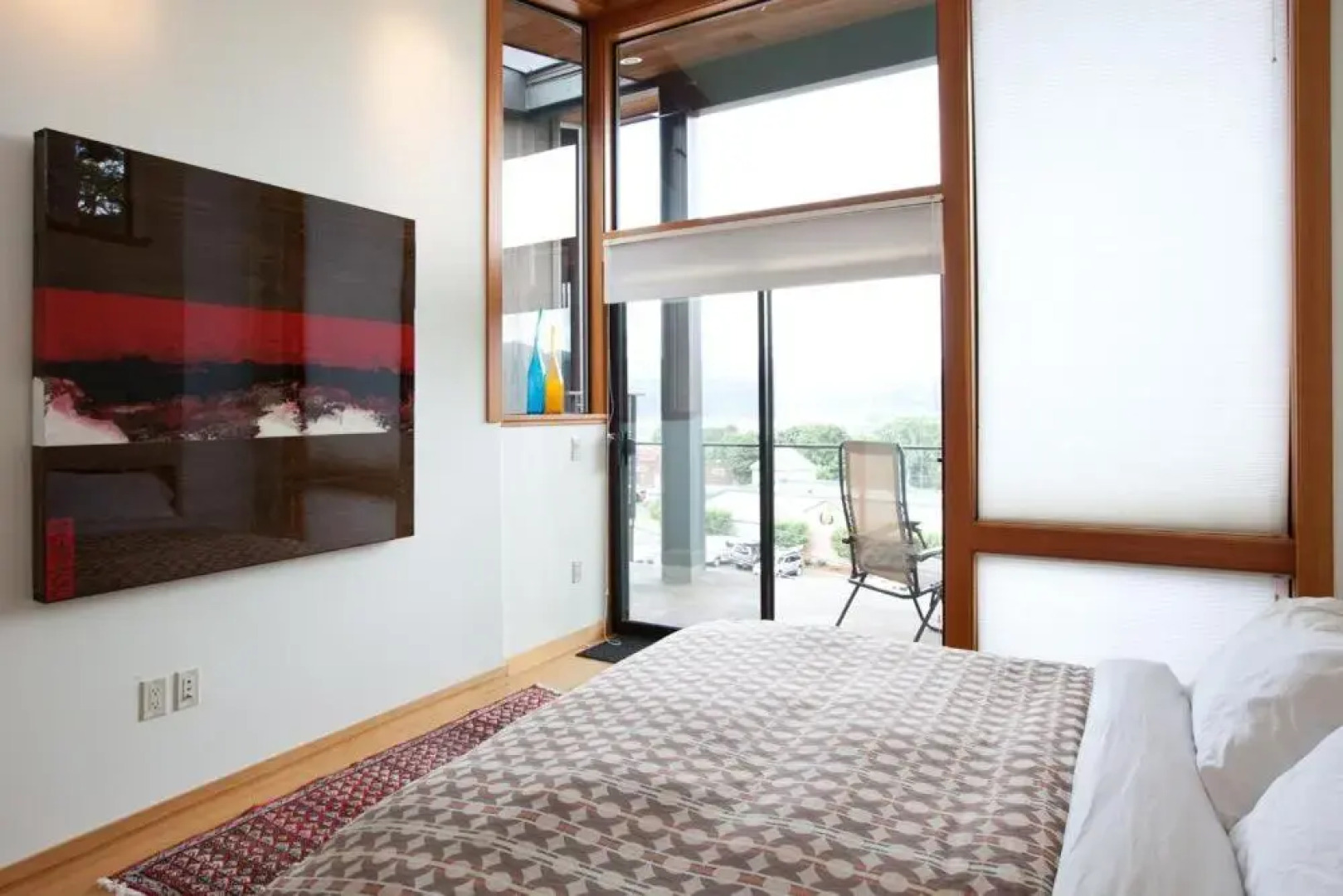 Bridge View Loft 3 Bedroom Condo by RedAwning