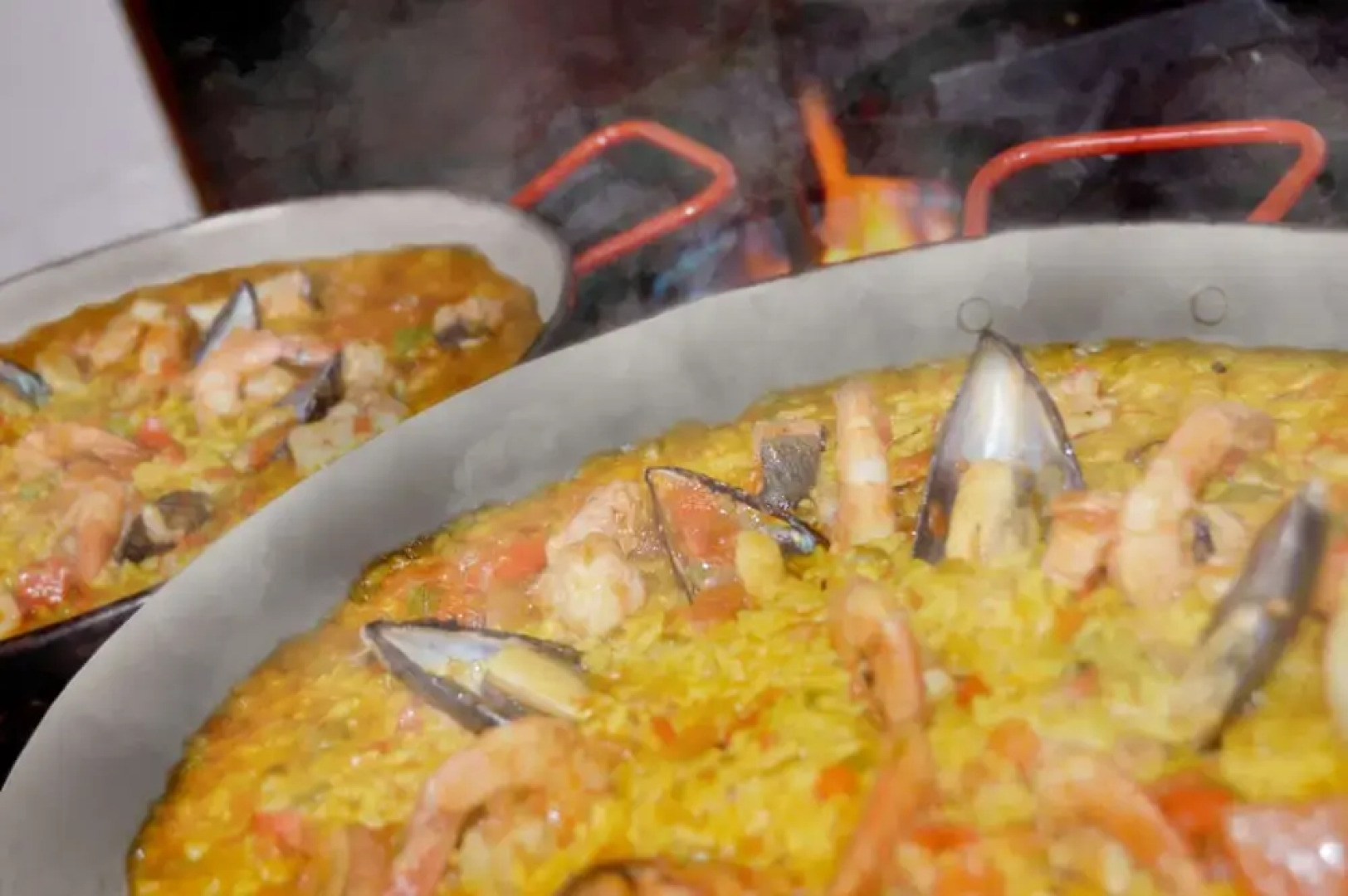 Golden House Hotel & Restaurant