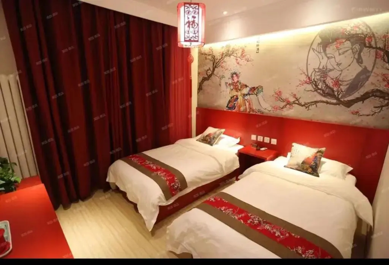 Happy Dragon Alley Hotel Beijing Tian AnMen Forbidden City