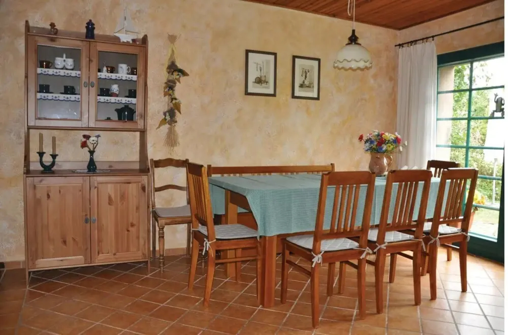 Beautiful Home in Rowy With 3 Bedrooms