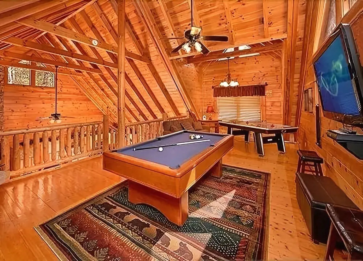 Enchanted Forest - 2 Br cabin by RedAwning