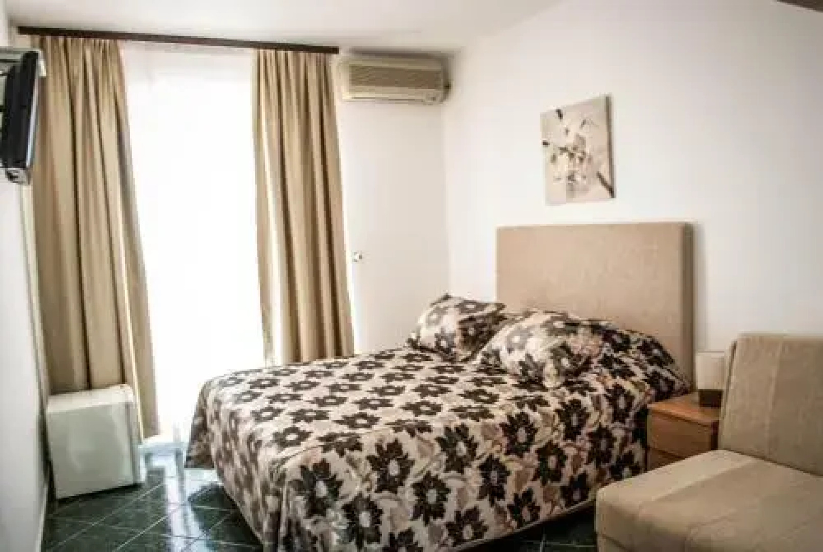 Apartments & Rooms Elite