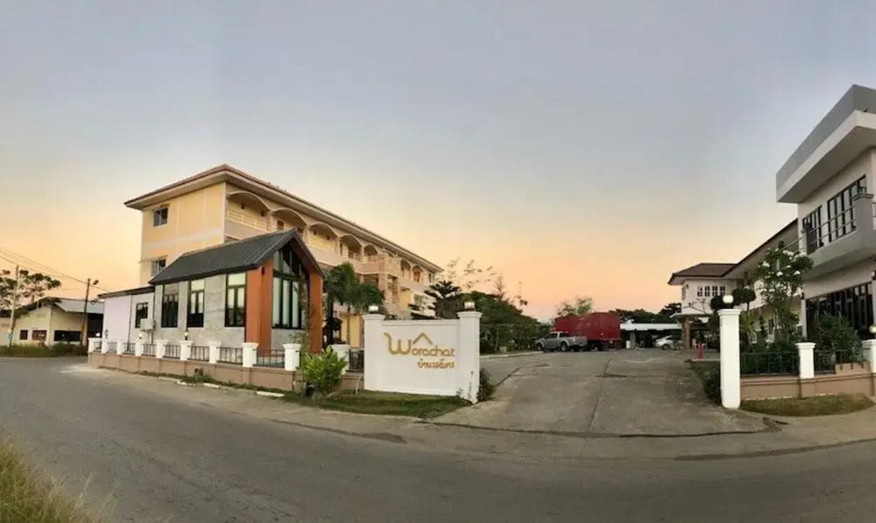 Worachat House