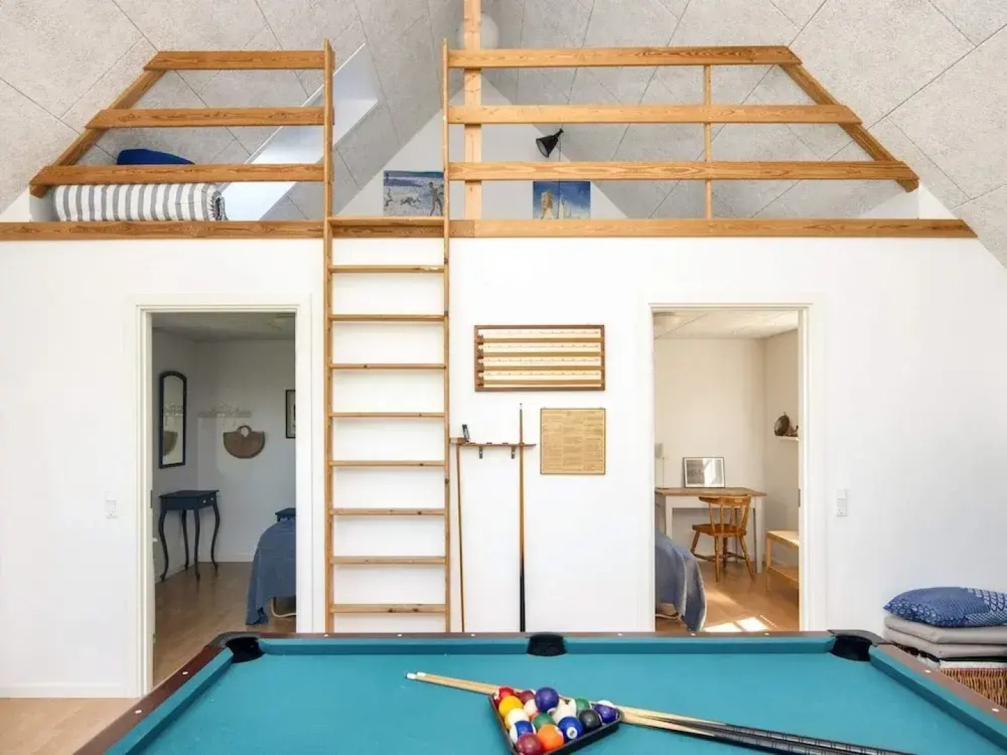 10 Person Holiday Home in Harboore