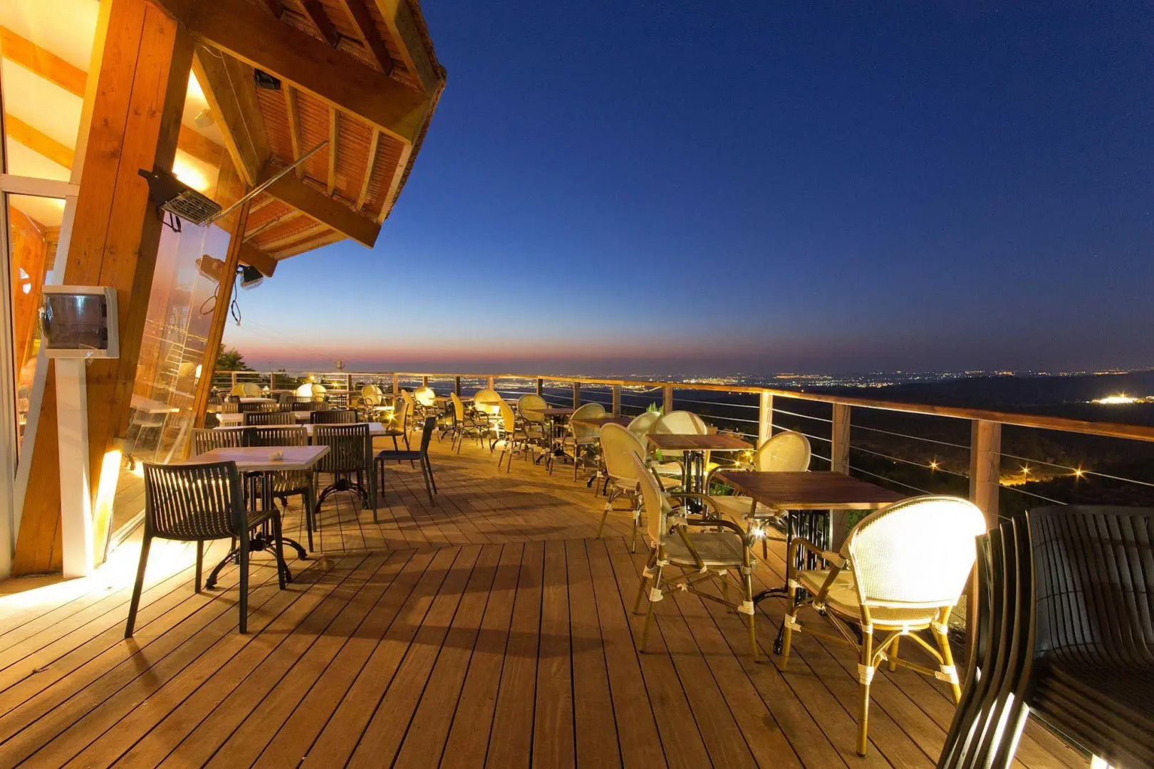 Shoresh Green Hills Family Suites Hotel