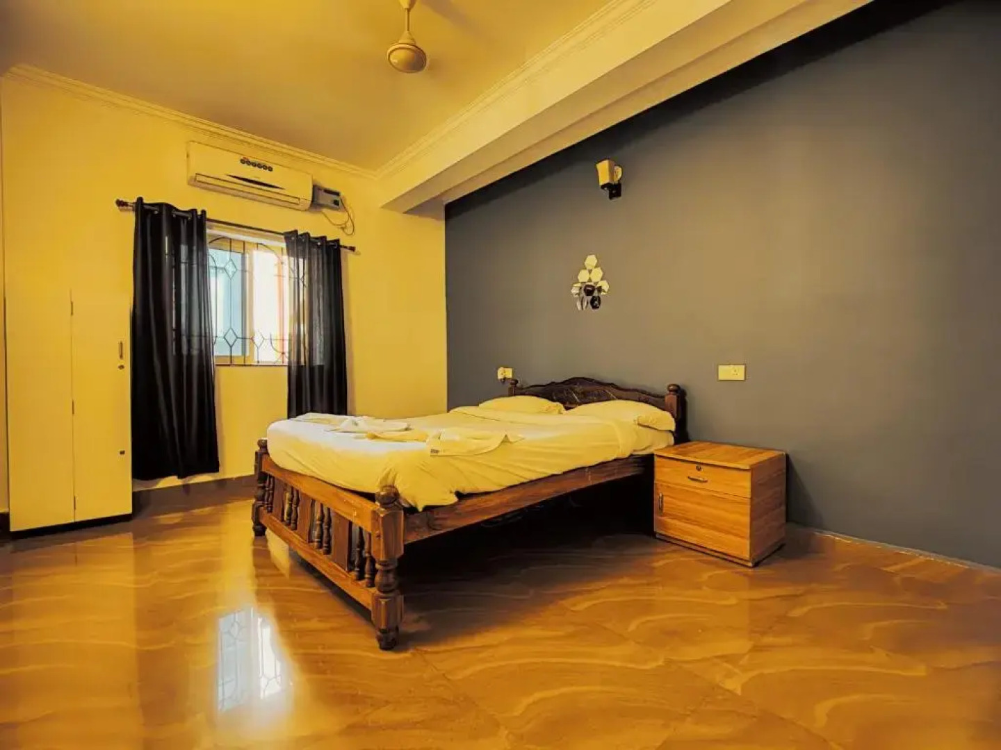 Candolim Glitter Sand