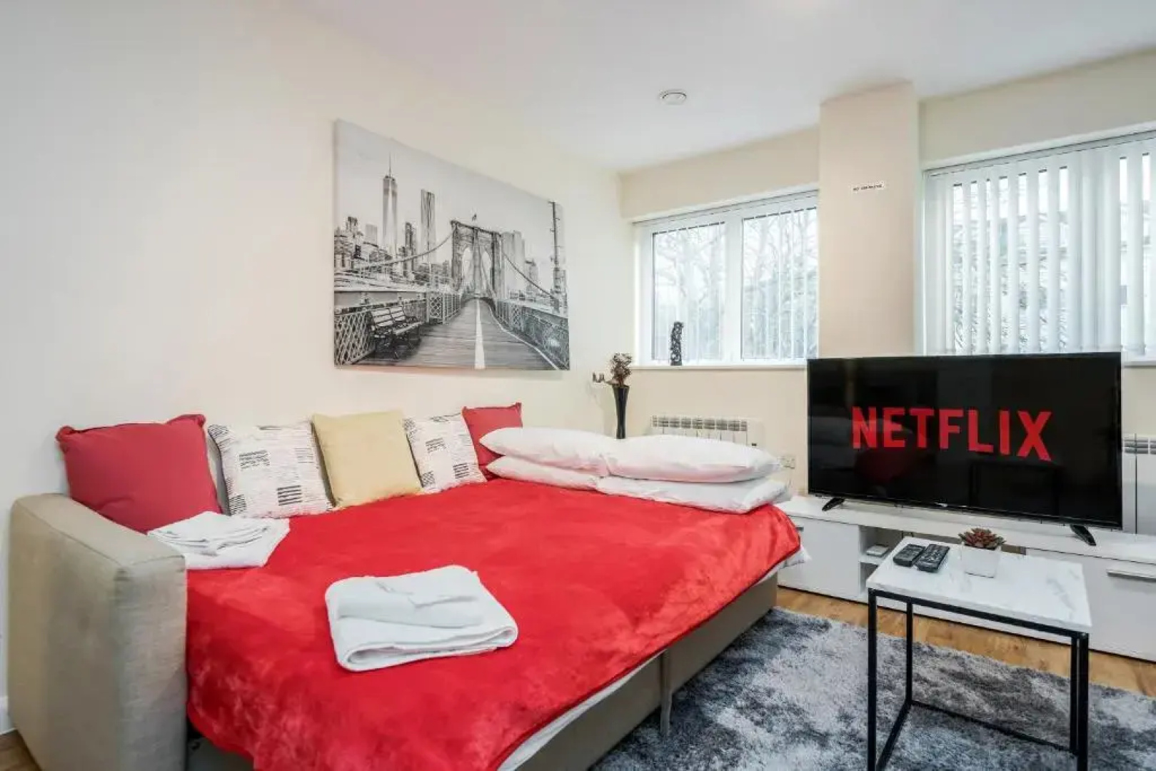 MPL Apartments - Queens Broadway F4