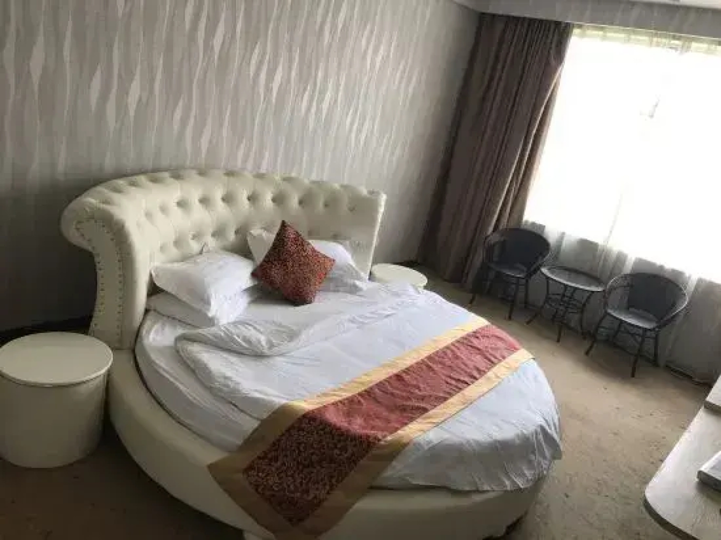 Banyan Tree Theme Hotel Sandu