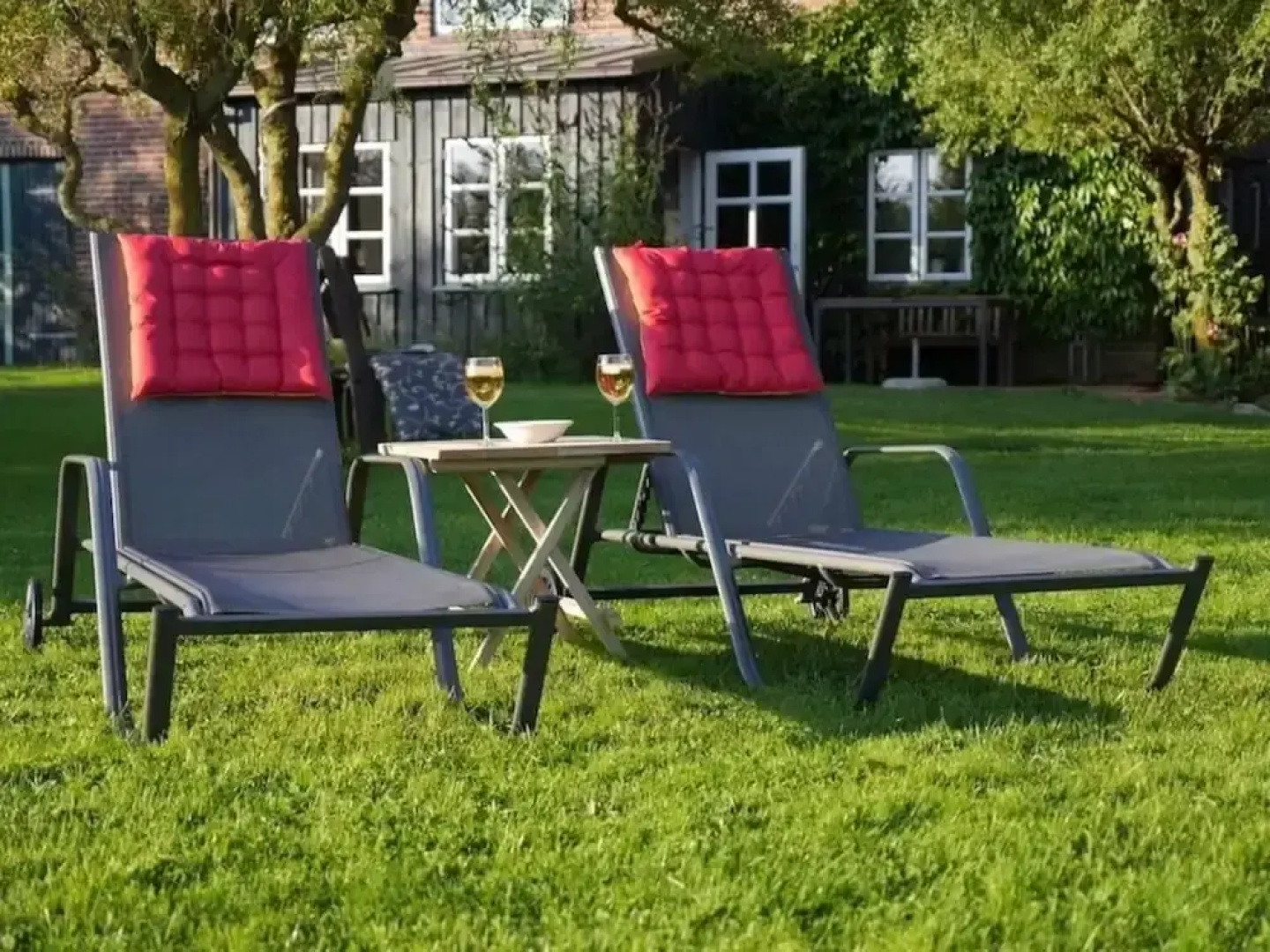 am Westerdeich Comfortable Holiday Residence