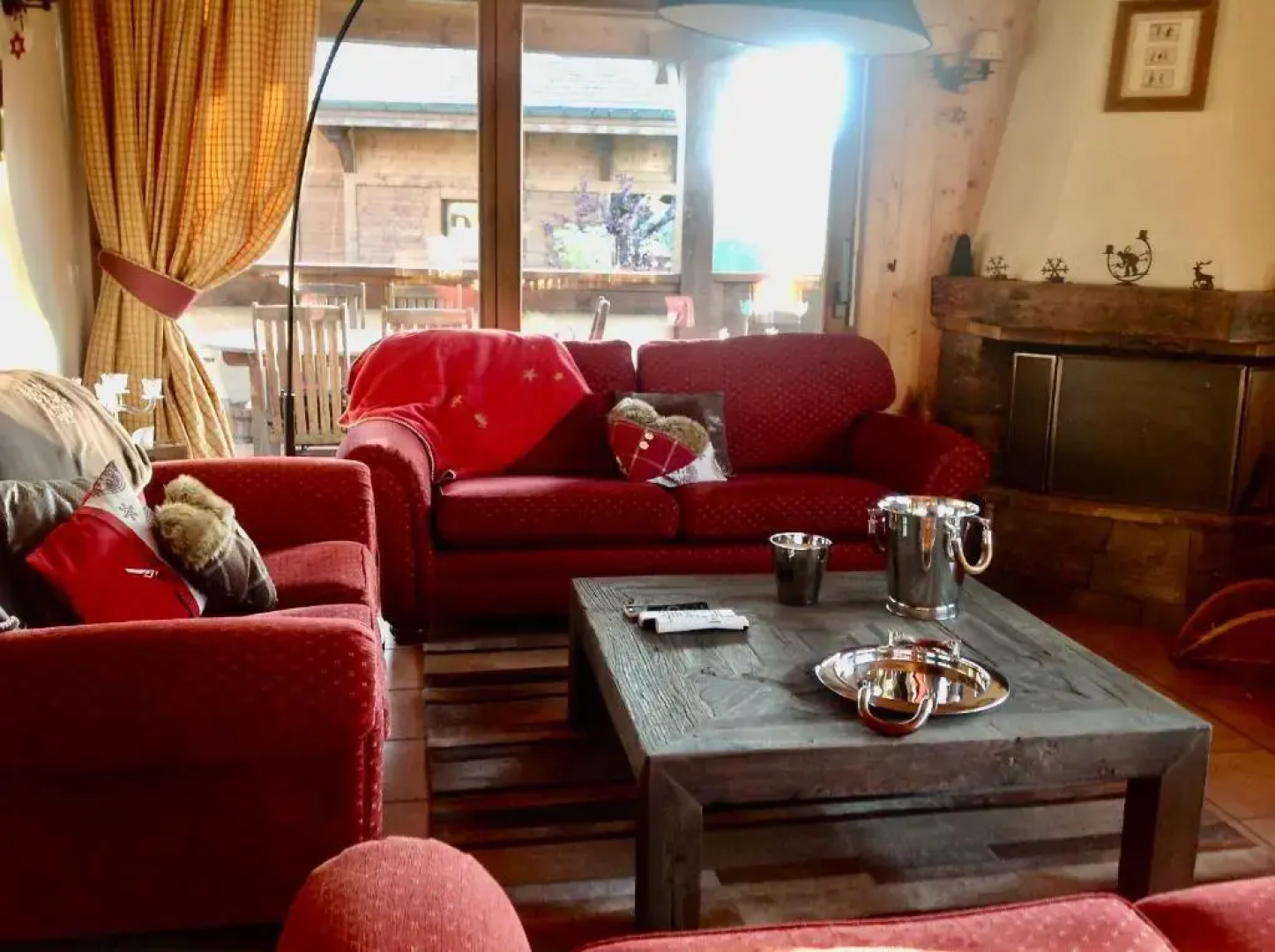 Chalet Amitie near supervised lake, 100 m slopes, multi-activity pass FREE