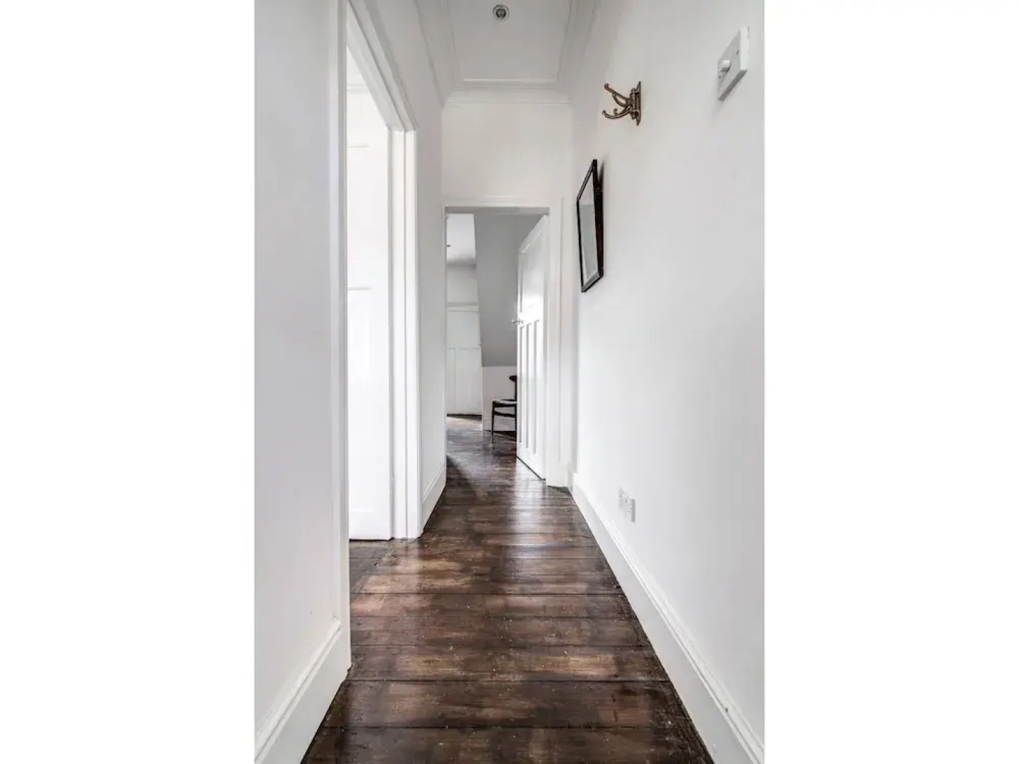 Cozy two Bedroom House Near Mediacity UK