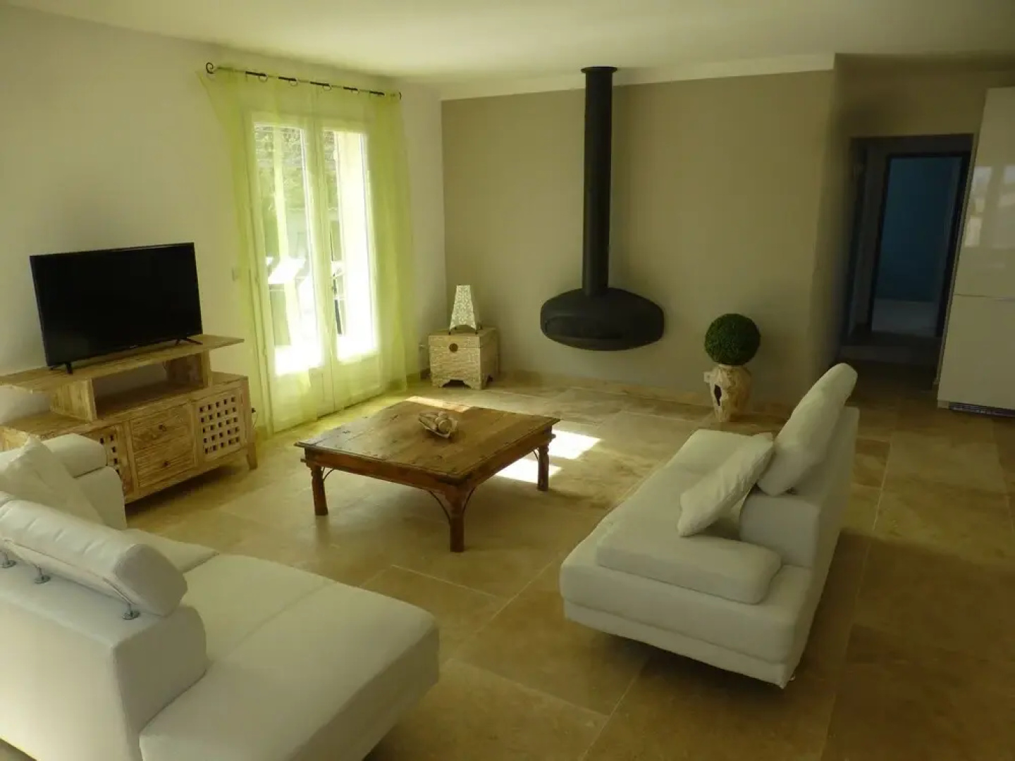 Villa With 3 Bedrooms in Lirac, With Private Pool, Enclosed Garden and