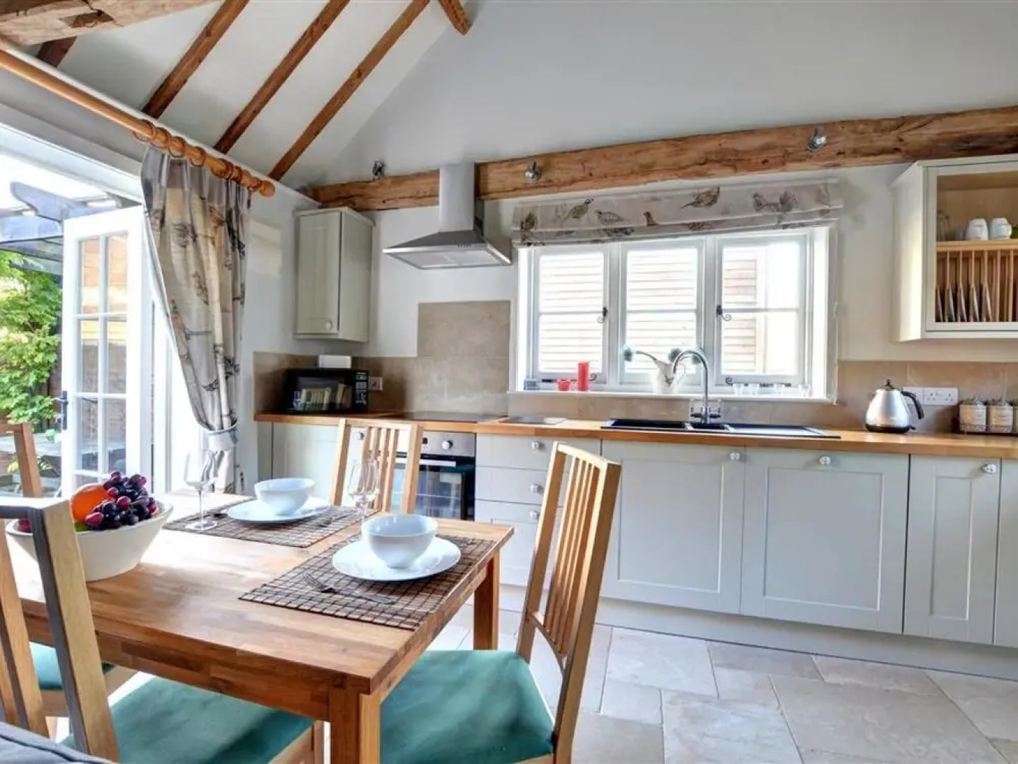 Serene Holiday Home in Linton With Private Swimming Pool