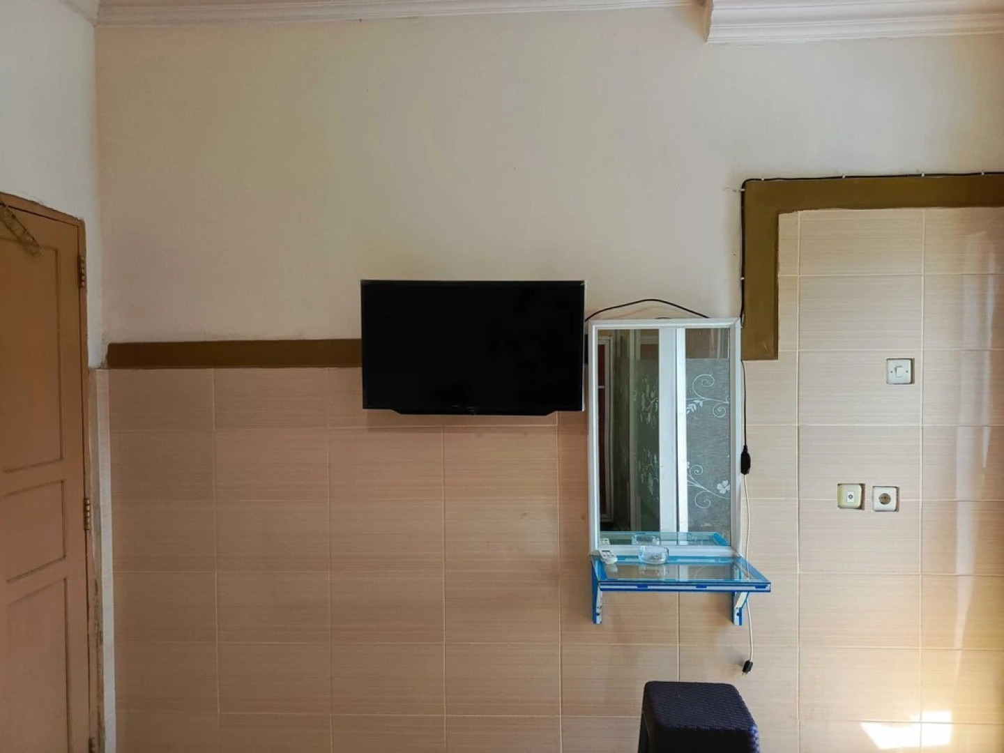 Hotel O Wisma Syariah Lahundape