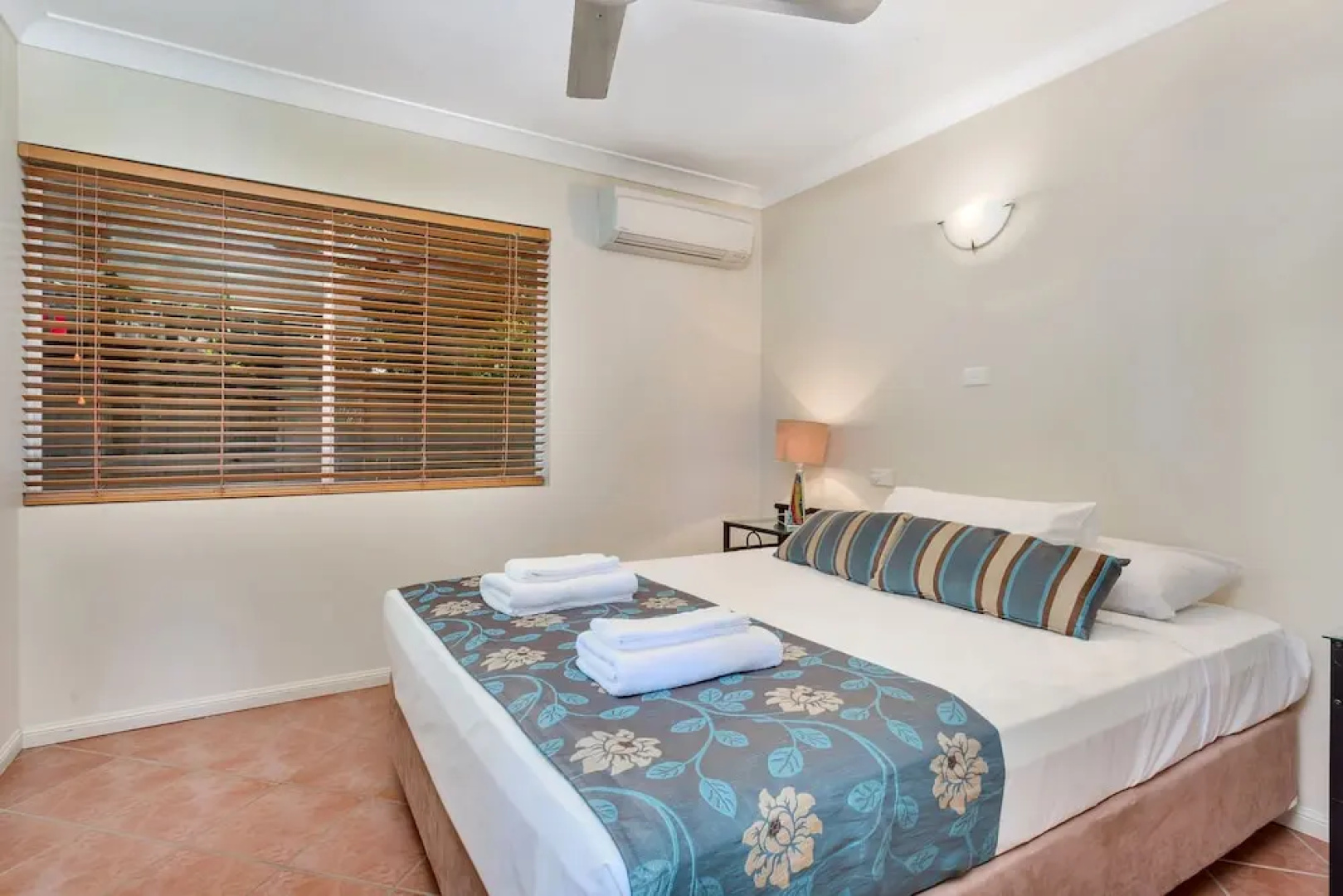 Dolce Vita Beachfront Holiday House