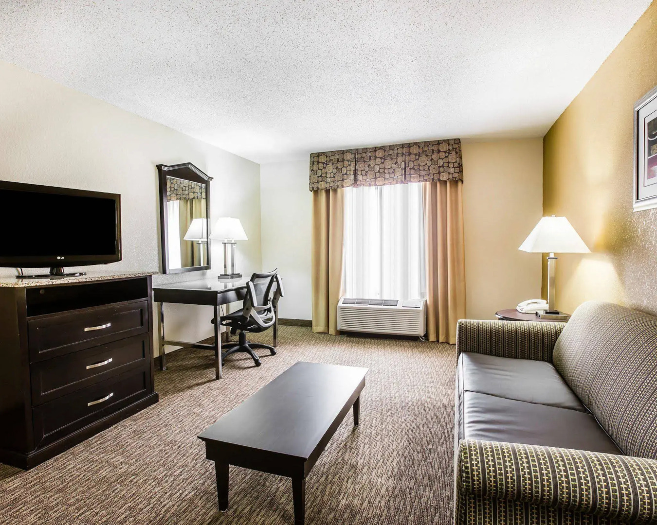 Quality Inn & Suites - Greensboro-High Point