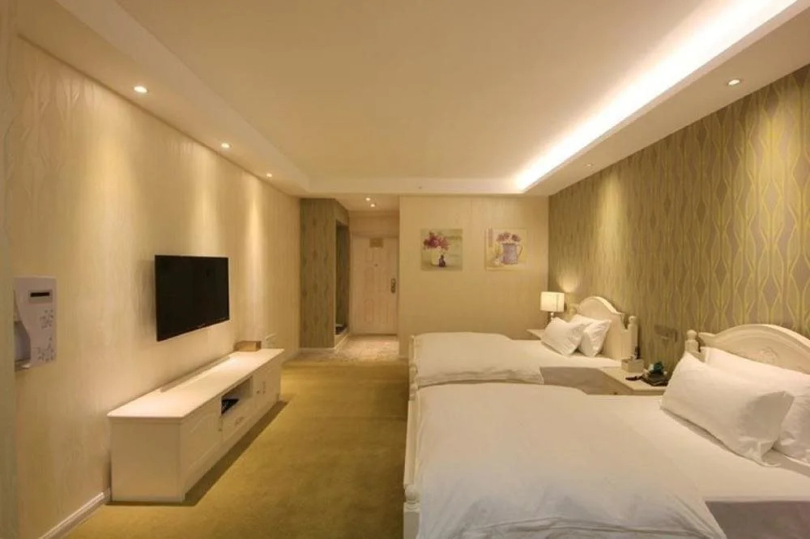 Luoyang Mubin Business Hotel