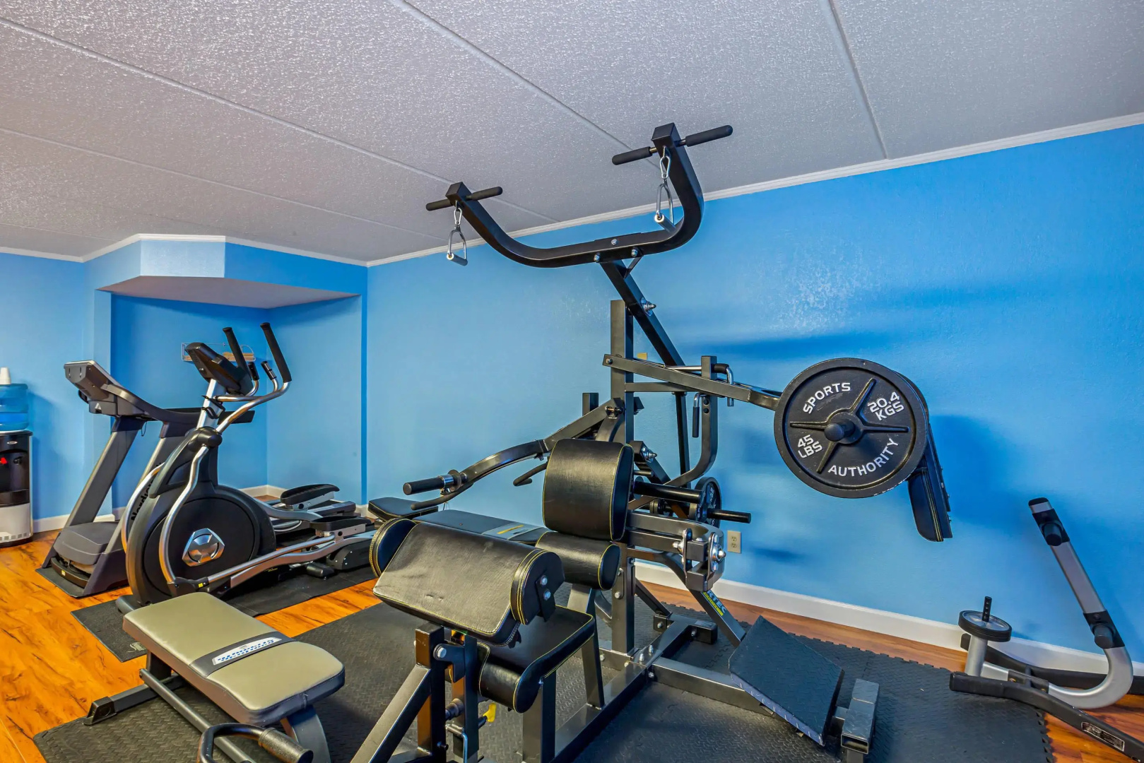 Quality Inn & Suites near Six Flags East