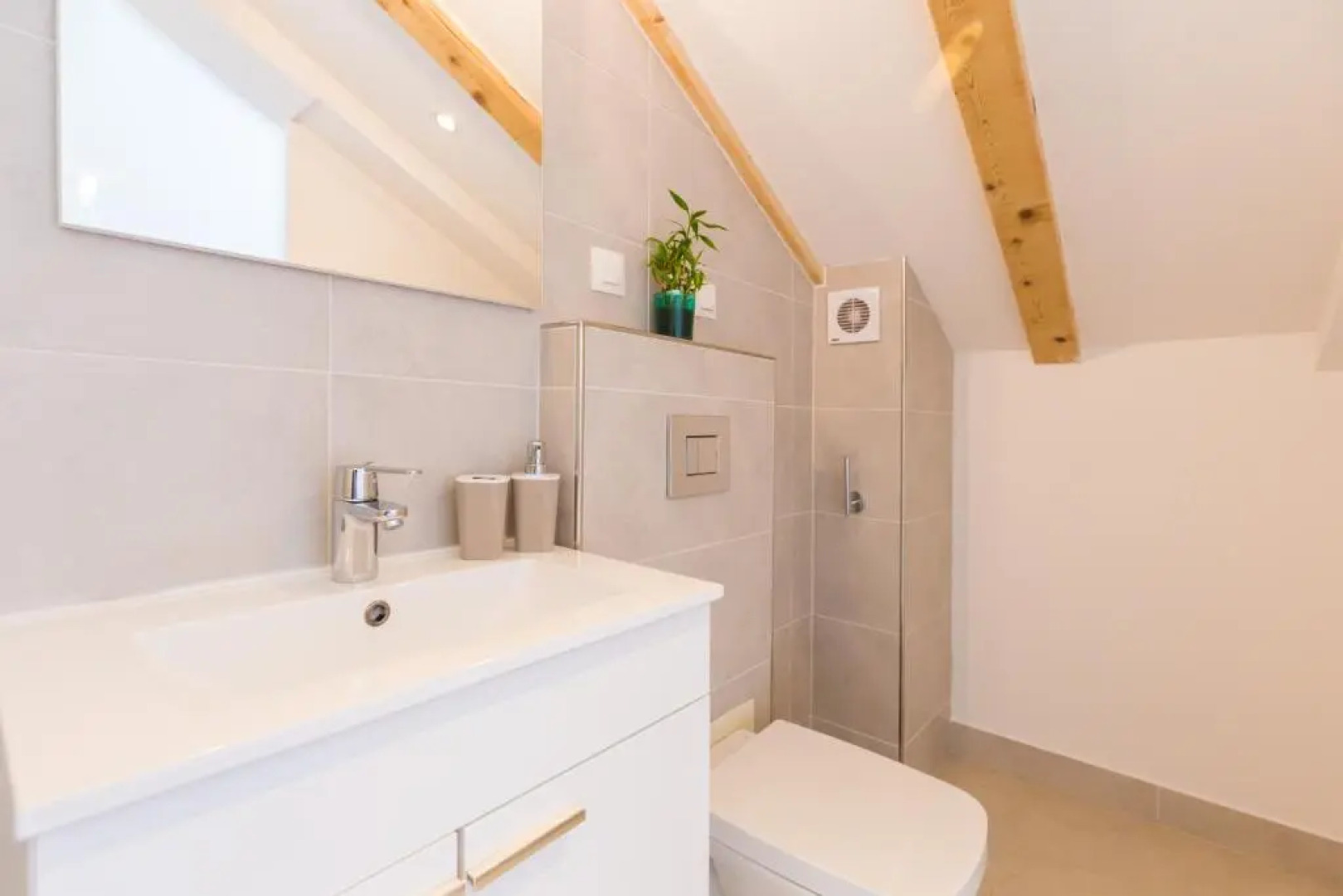 Hedera Estate, Villa Hedera X