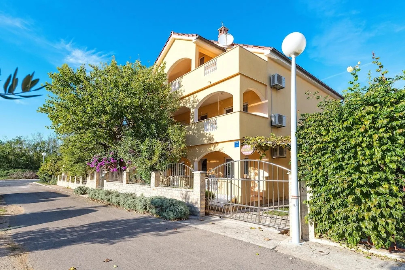 House With 7 Bedrooms in Sabunike, With Enclosed Garden and Wifi - 700