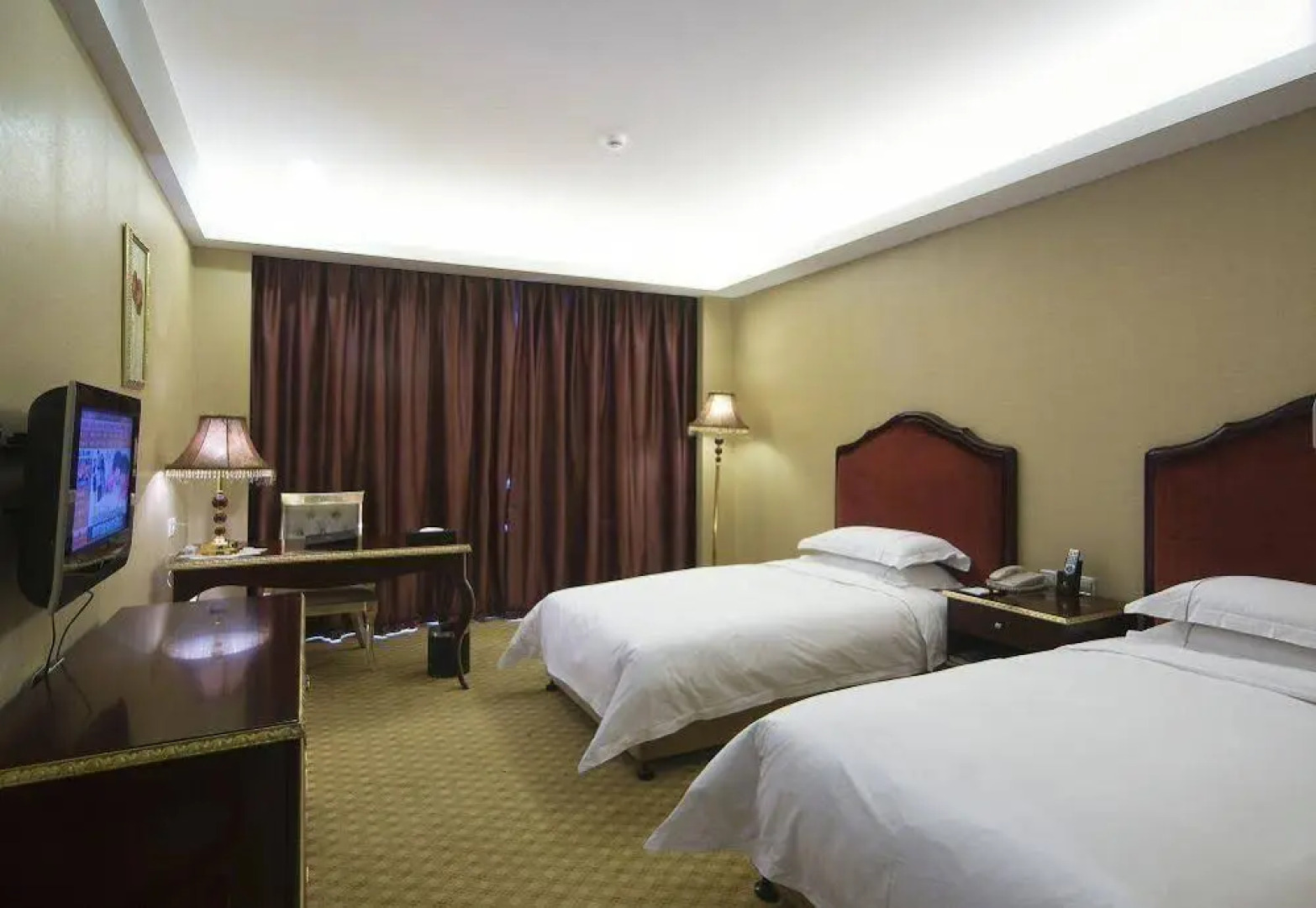 Jinhong Hotel