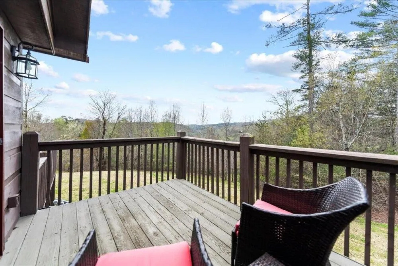 Goose Island Getaway - Secluded Cabin Mountain View Fireplace Hot Tub