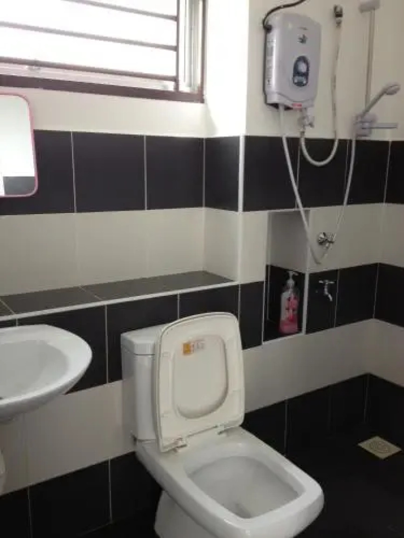 Comfort Holiday Home @ Bukit Indah