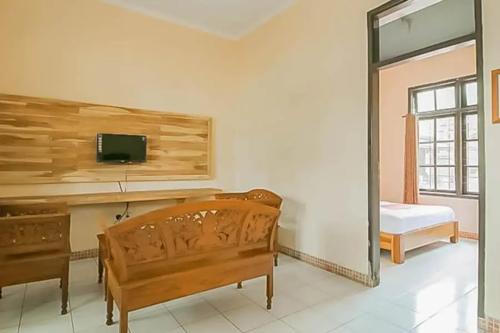 RedDoorz @ Pantai Pelabuhan Ratu 2