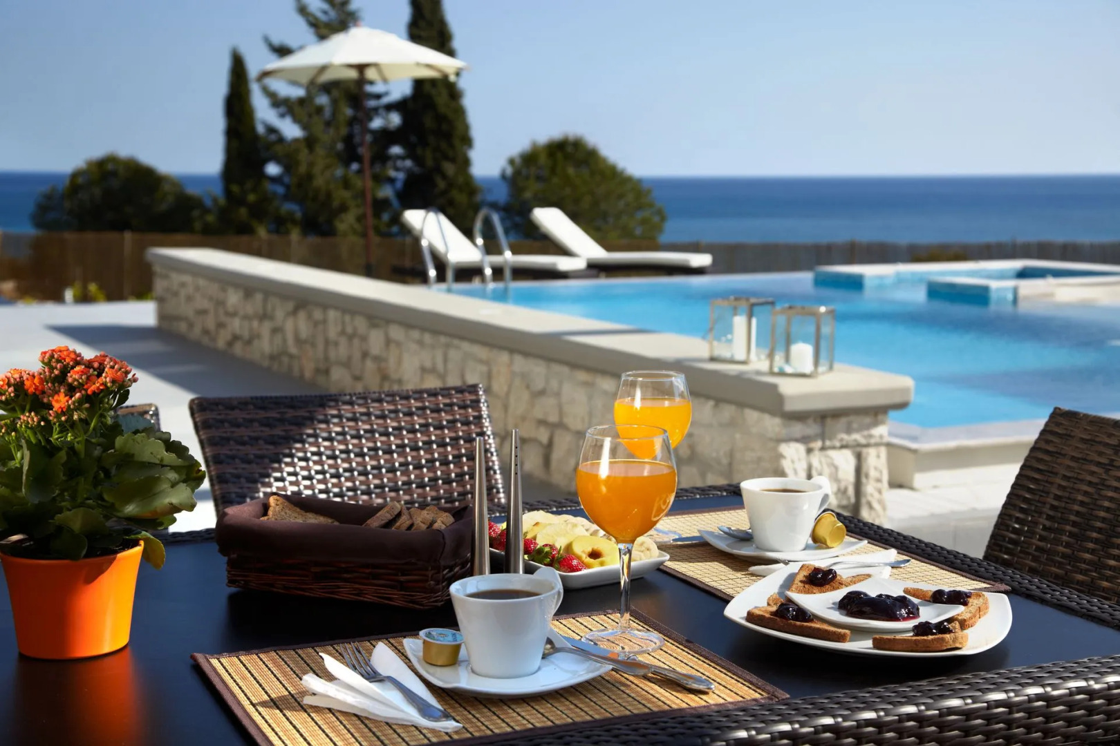 Blue Dream Luxury Villas