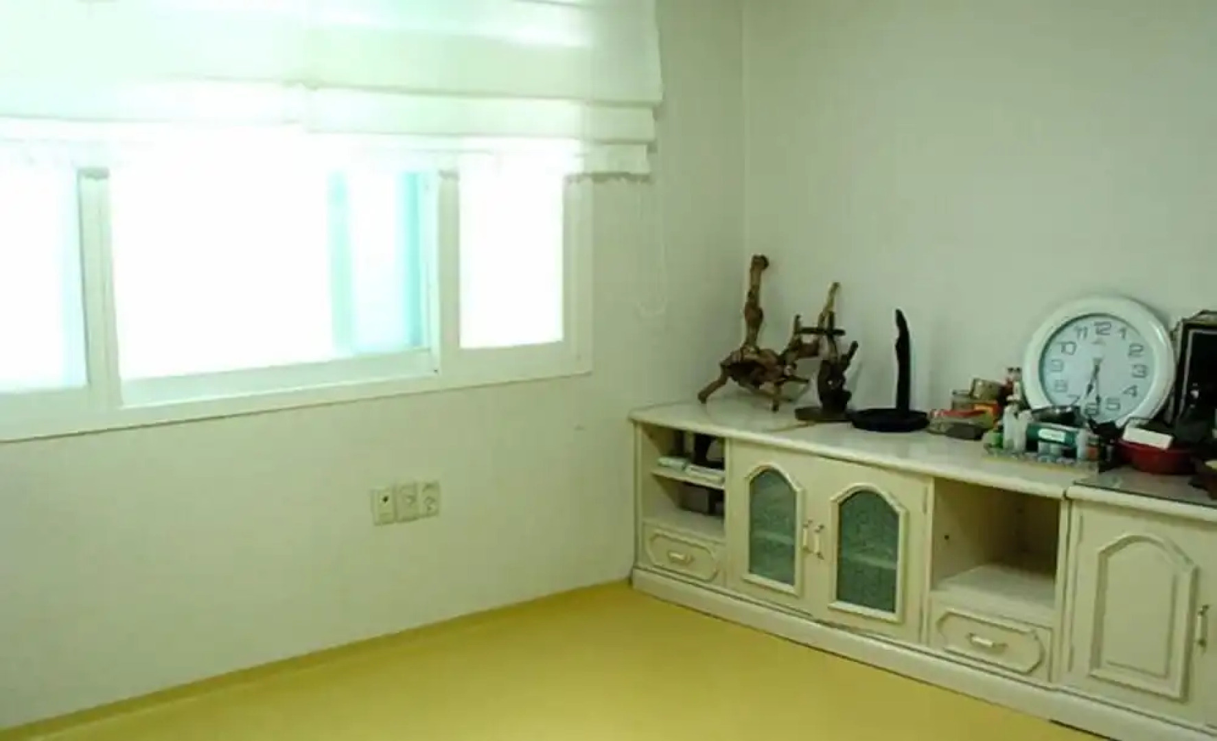 White House on the Hill HayanZip