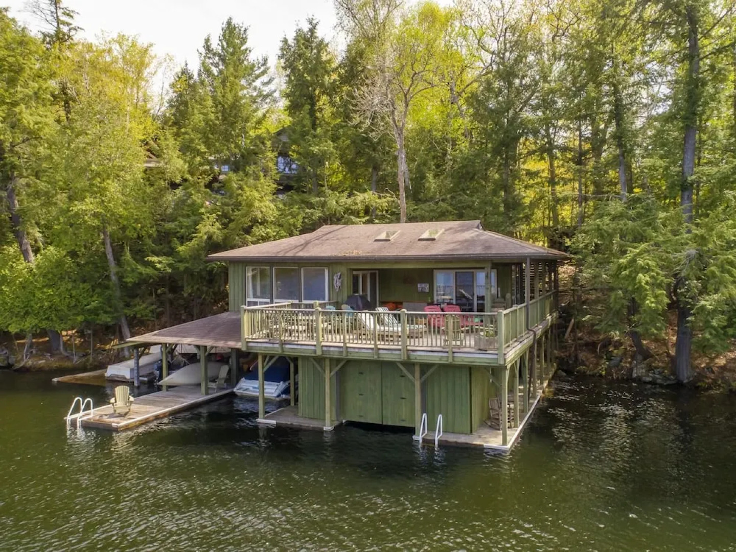 Sunset Dreams A Lovely 4 bed 3 bath family cottage on Lake Rosseau