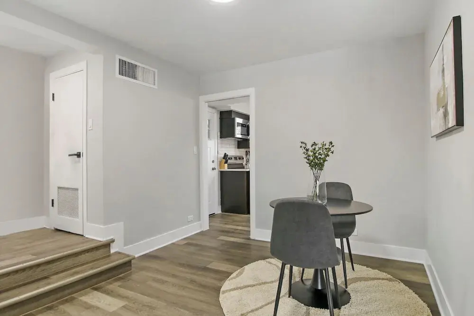 Skokie 1BR Gem - Davis