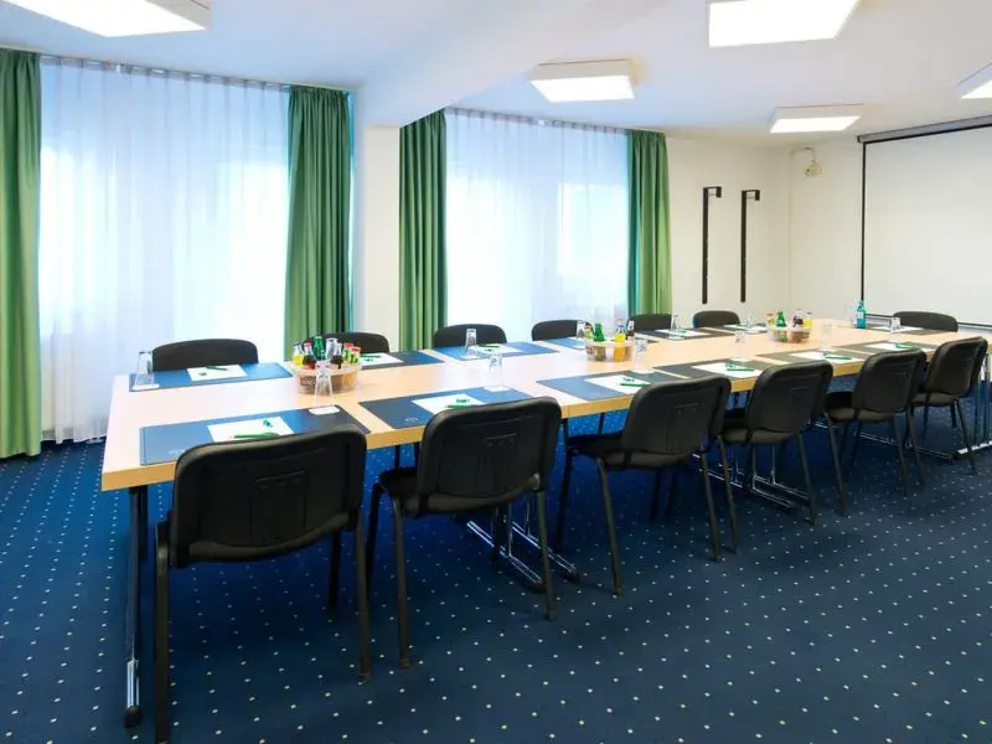 Achat Hotel Darmstadt - Griesheim And Apartments
