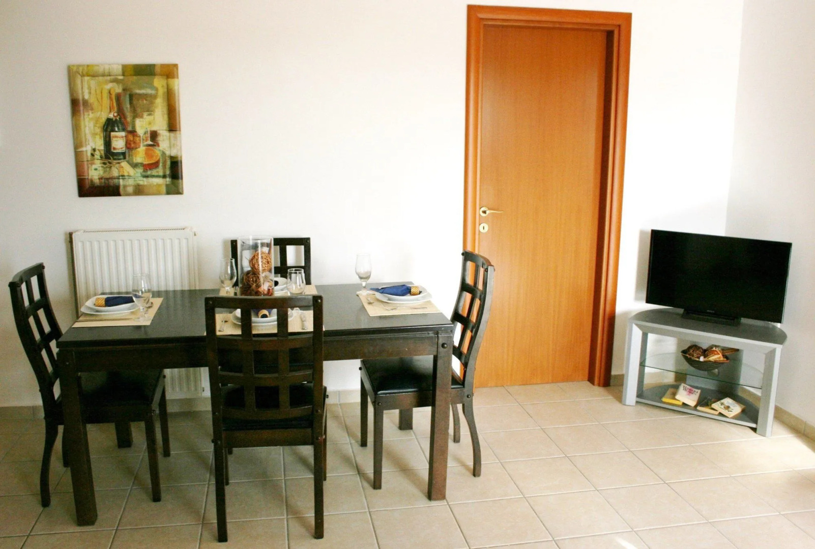 Lagoon View Apartments - Adults Only