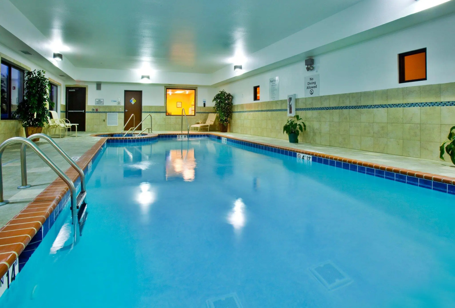 Holiday Inn Express Waterloo-Cedar Falls