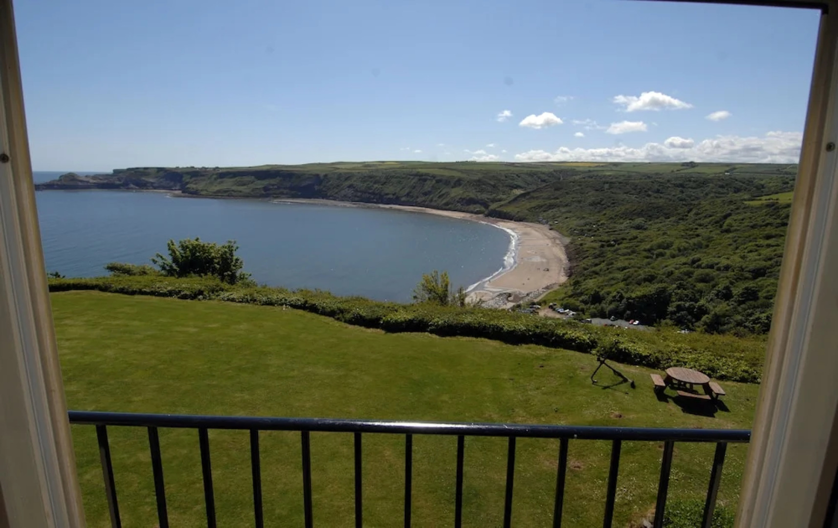 The Cliffemount Hotel