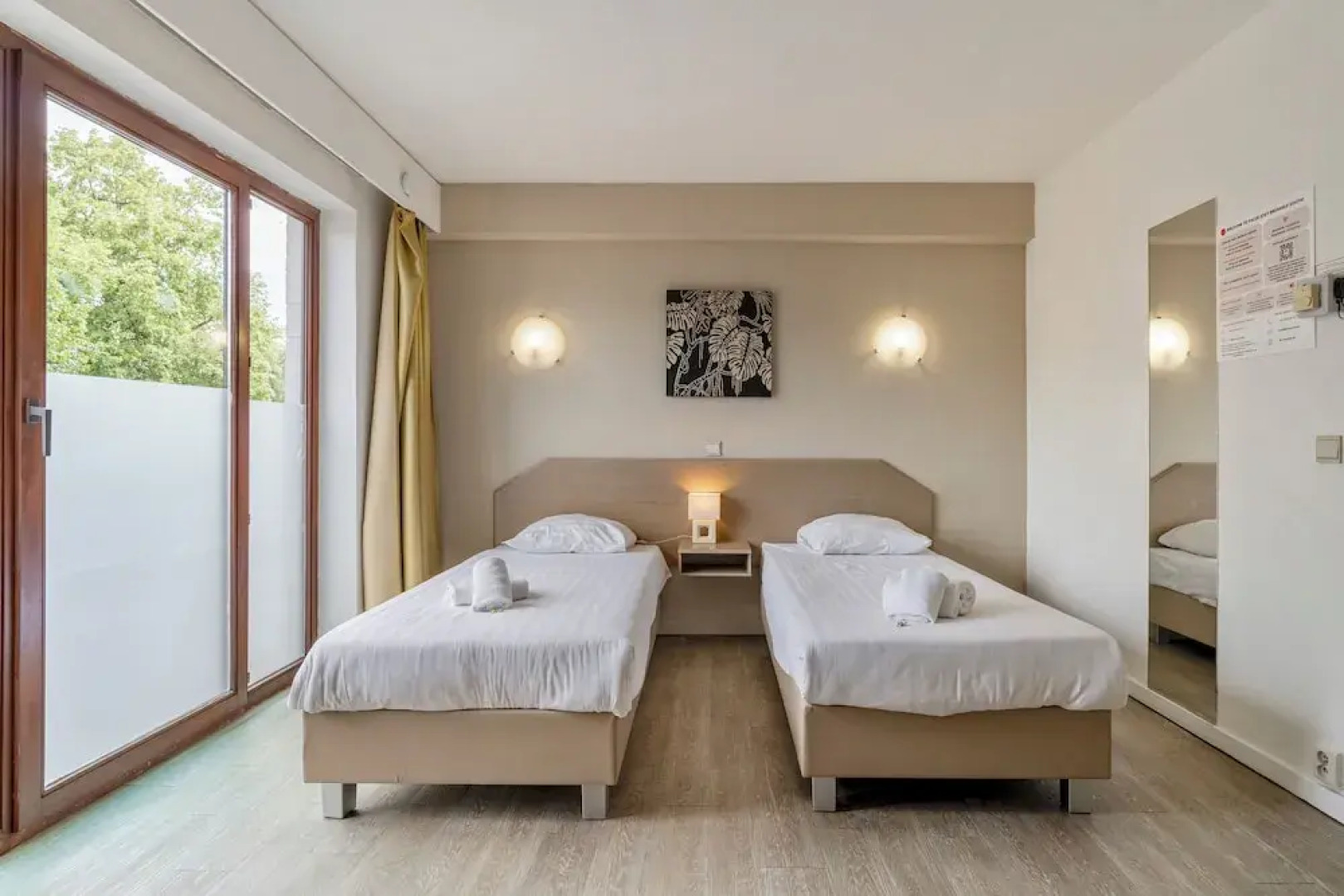 Room in Apartment - Sleep & Go Brussels South - Comfort Studio - Twin