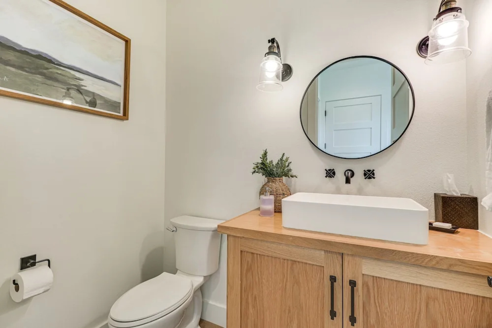 Walk to Beach: Farmhouse w Lake Travis Views