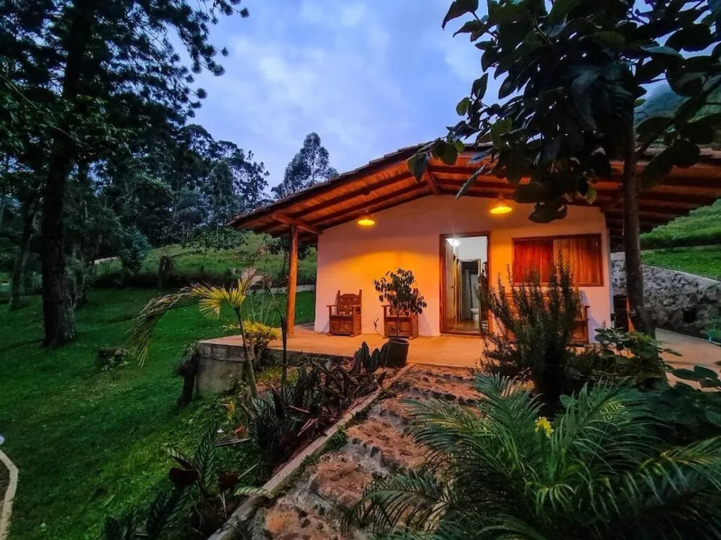 La Mercedes Cattaleya Hostal By MH