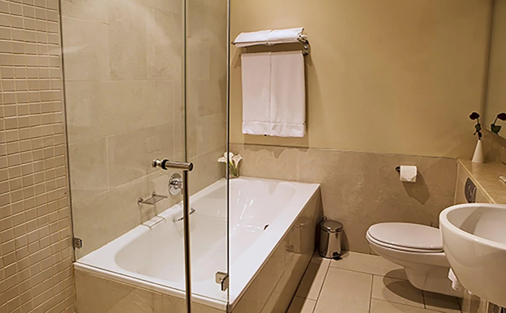 Raphael Penthouse Suites