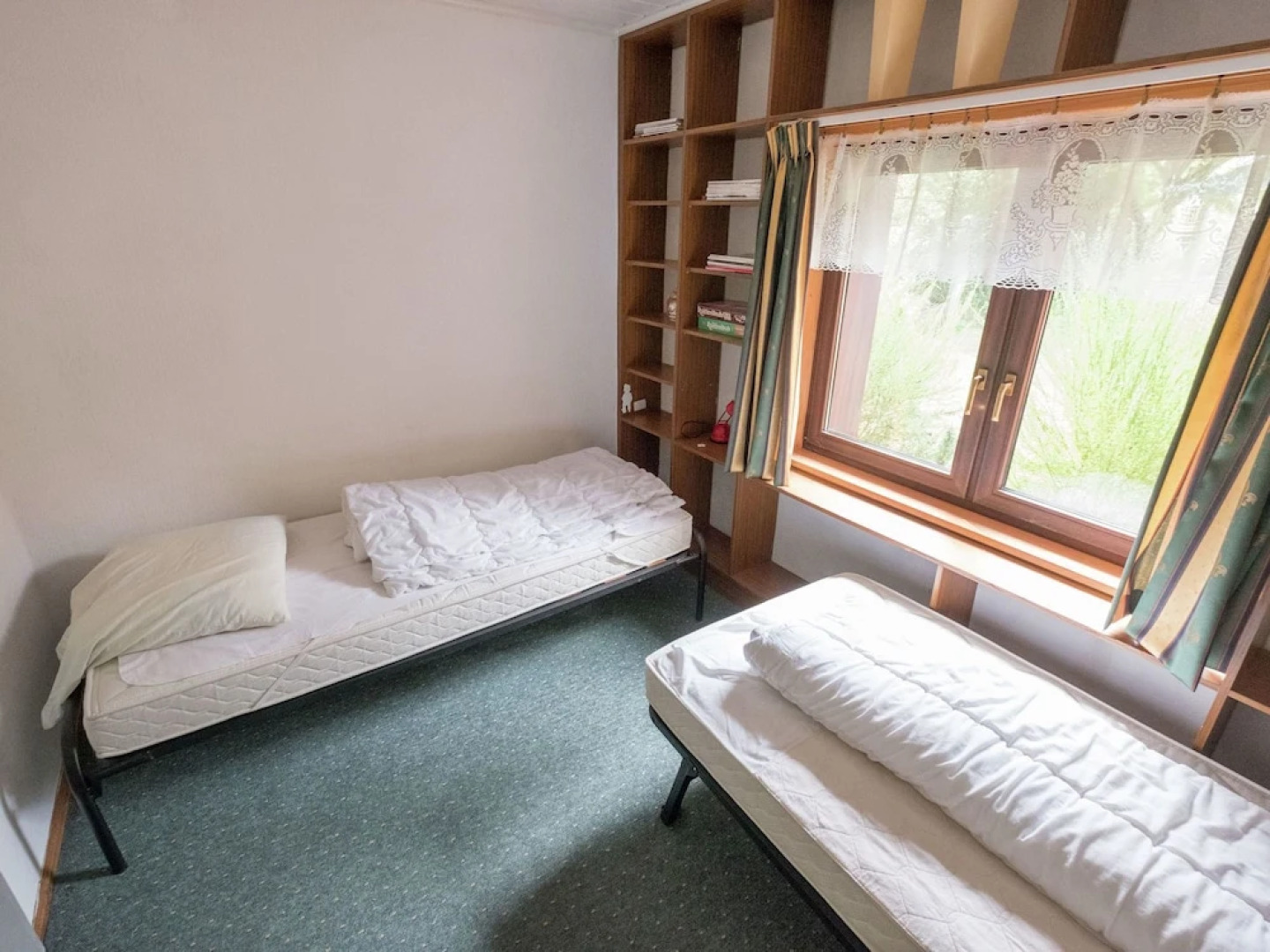 Classy Holiday Home With Terrace, Garden, Barbecue, Heating