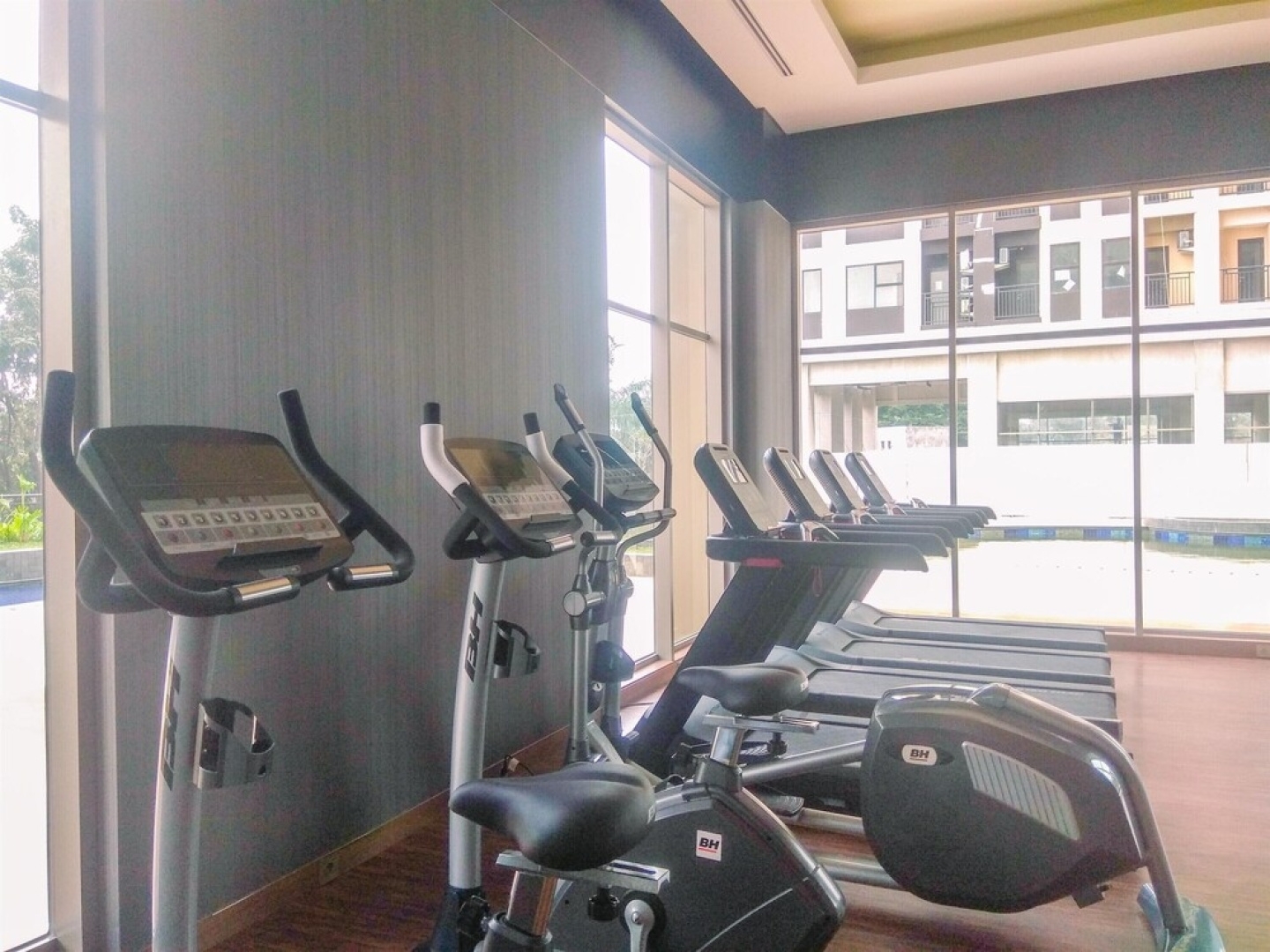 Comfort And Cozy Living 2Br Apartment At Transpark Cibubur