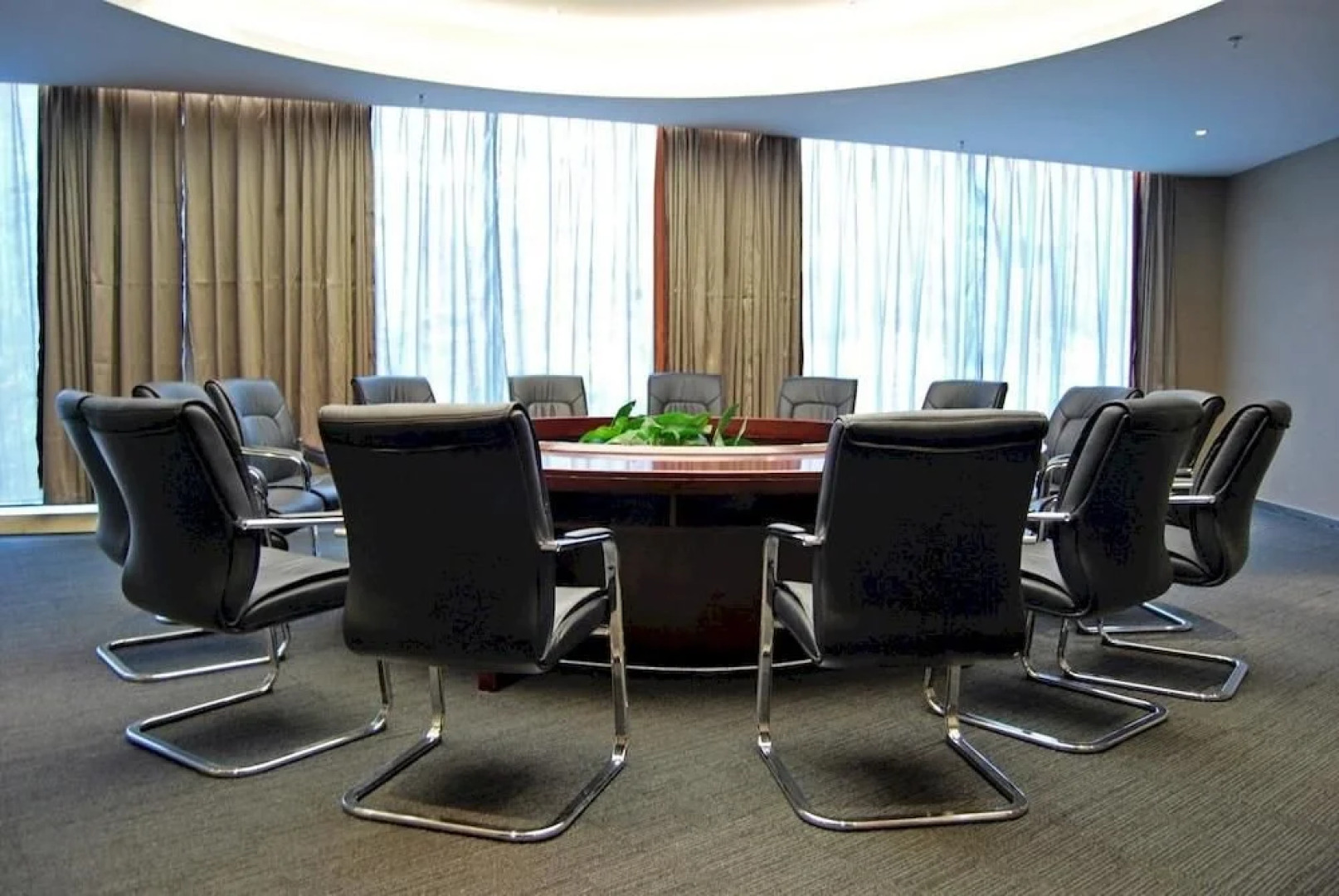 Zhongjing Taichi Lake International Resort