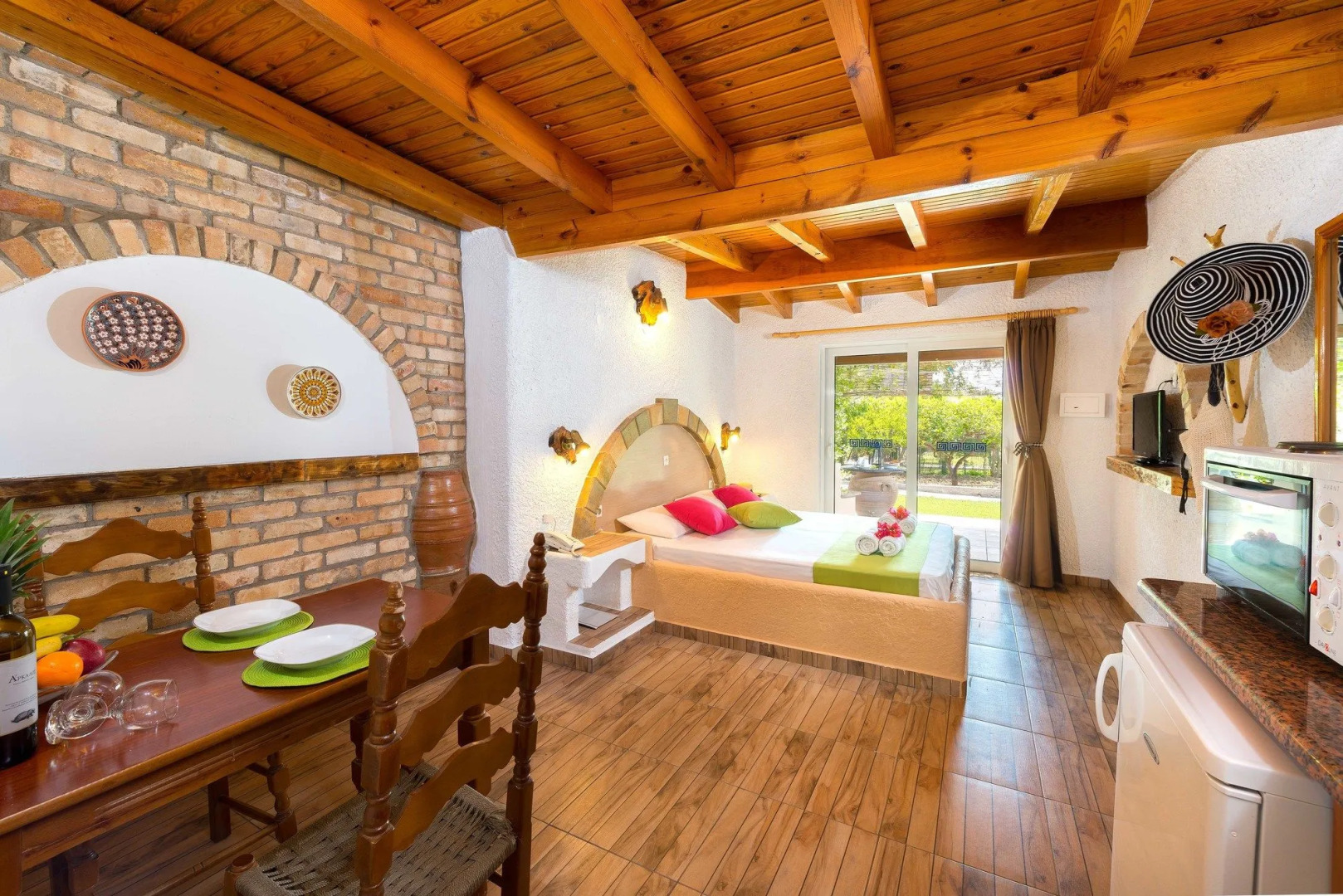 Elefteria Apartments
